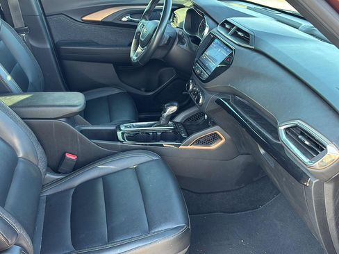 Used 2021 Chevrolet TrailBlazer ACTIV w/ Technology Package image 17