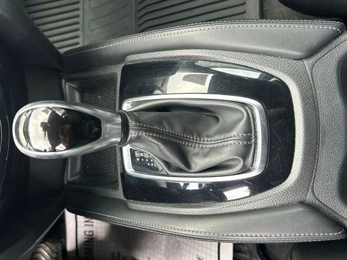 Used 2017 Nissan Rogue SL image 30