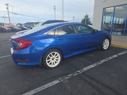 Used 2017 Honda Civic LX image 7