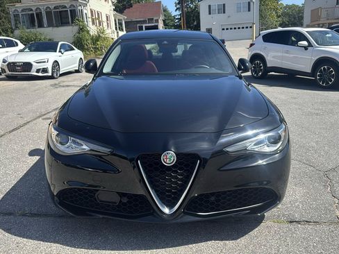 Used 2019 Alfa Romeo Giulia AWD w/ Cold Weather Package image 3