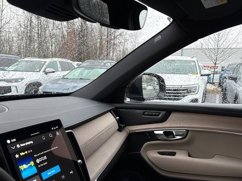 Used 2026 Volvo XC90 B6 Ultra w/ Protection Package image 22