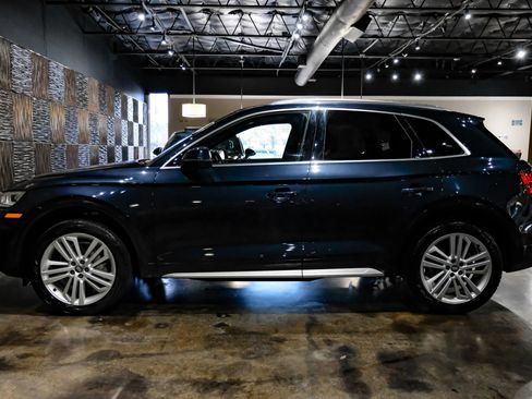 Used 2018 Audi Q5 2.0T Premium Plus w/ Premium Plus Package image 12