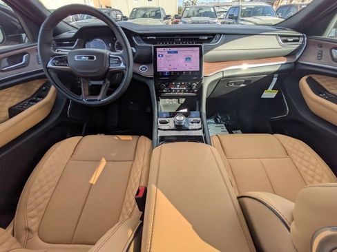 New 2025 Jeep Grand Cherokee L Summit image 13