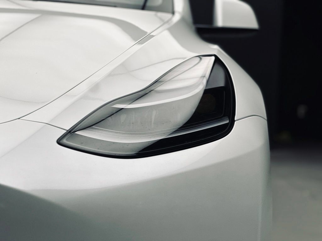 Used 2023 Tesla Model Y Performance AWD/4WD image 13