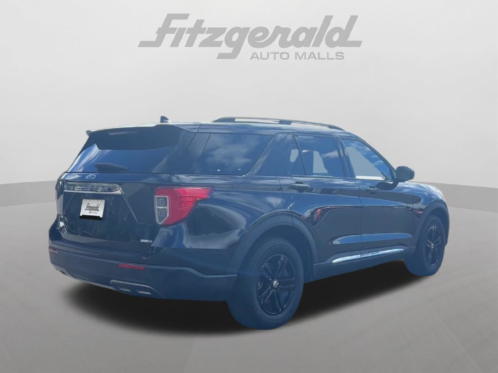 Used 2020 Ford Explorer XLT w/ Equipment Group 202A AWD/4WD image 8