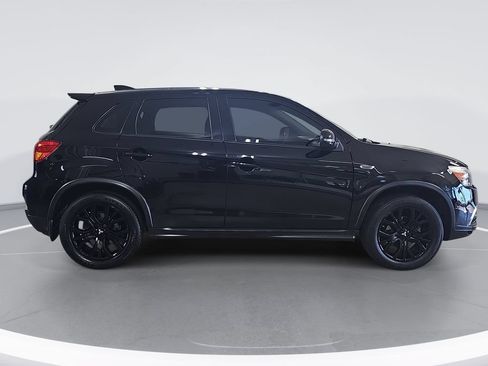 Used 2018 Mitsubishi Outlander Sport LE AWD/4WD image 2
