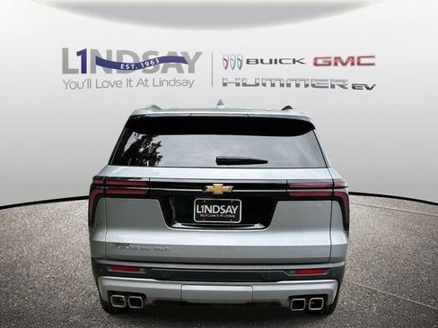 Certified 2025 Chevrolet Traverse LT AWD/4WD image 4