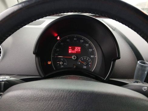 Used 2009 Volkswagen Beetle S image 15