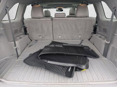 Used 2018 Toyota Highlander XLE image 6