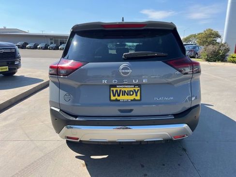 Used 2023 Nissan Rogue Platinum w/ Platinum Premium Package image 6