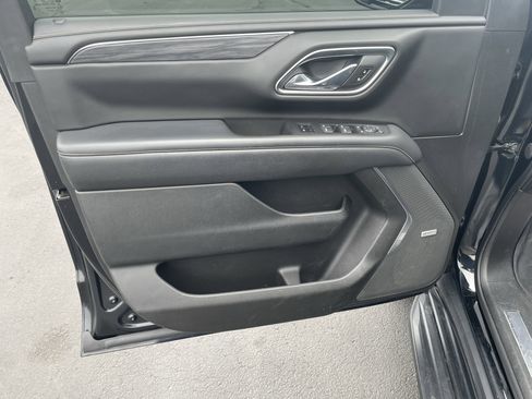 Used 2021 GMC Yukon XL SLT w/ SLT Luxury Plus Package image 12