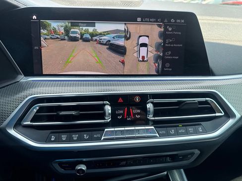 Used 2020 BMW X5 M50i w/ Premium Enhanced Package AWD/4WD image 49