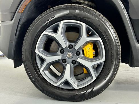 Used 2023 Rivian R1S Adventure AWD/4WD image 38