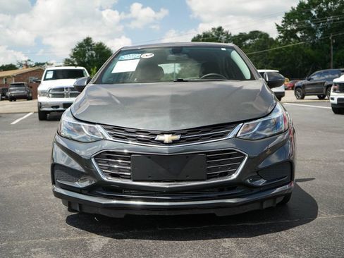 Used 2019 Chevrolet Cruze LT FWD image 15