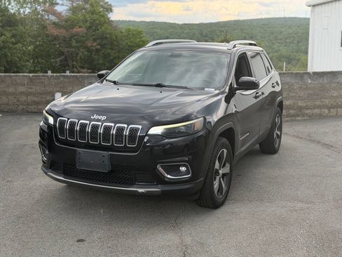 Used 2019 Jeep Cherokee Limited AWD/4WD image 1