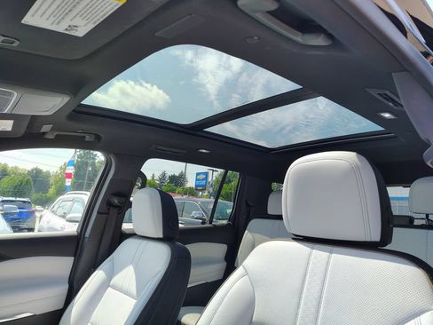 Certified 2025 Chevrolet Traverse High Country w/ LPO, Floor Liner Package AWD/4WD image 10