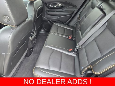 Used 2023 GMC Terrain AT4 image 29