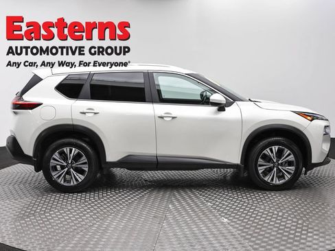 Used 2023 Nissan Rogue SV w/ SV Premium B Package AWD/4WD image 7