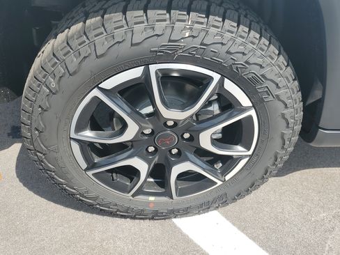 New 2026 Jeep Compass Trailhawk AWD/4WD image 6