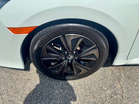 Used 2019 Honda Civic EX image 31