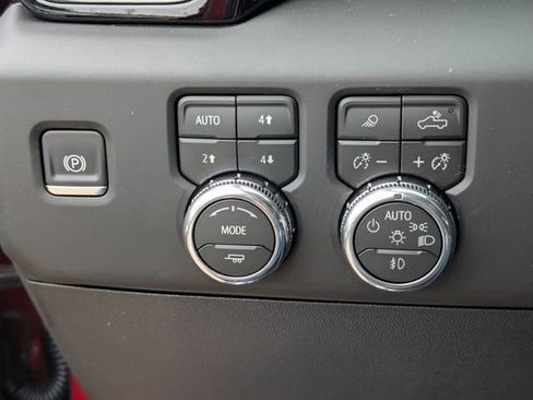 New 2026 GMC Sierra 2500 AT4 w/ AT4 Premium Plus Package AWD/4WD image 18
