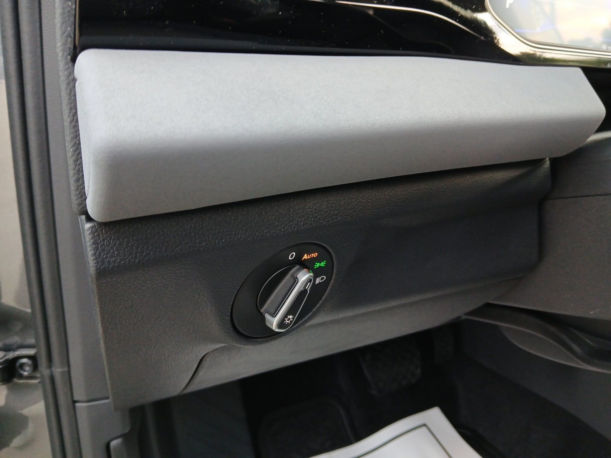 Certified 2026 Volkswagen Jetta SE FWD image 12