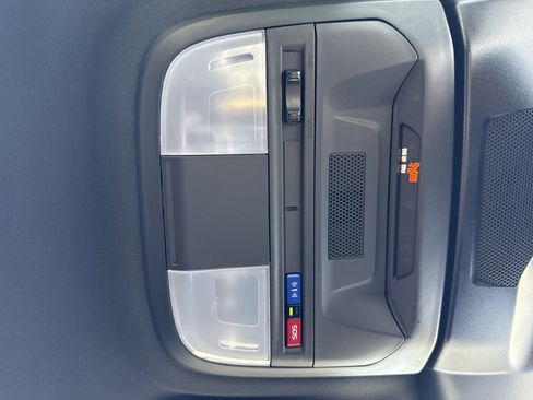 Used 2025 Subaru Crosstrek 2.5i Sport w/ Crosstrek Mirror Package AWD/4WD image 30