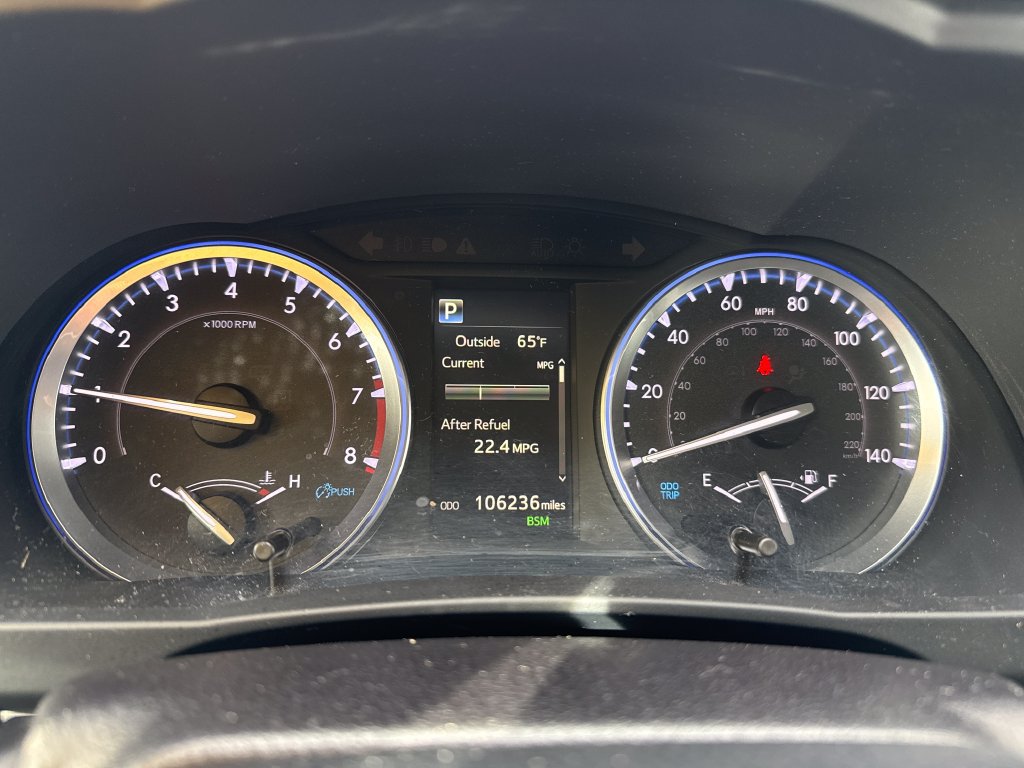 Used 2019 Toyota Highlander XLE AWD/4WD image 12