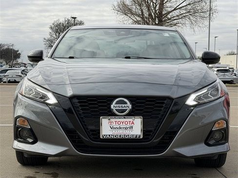 Used 2022 Nissan Altima 2.5 SR w/ Midnight Edition Package image 8