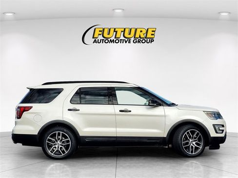 Certified 2017 Ford Explorer Sport w/ Equipment Group 401A image 3
