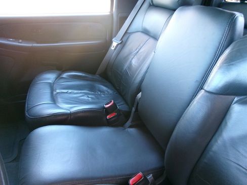 Used 1999 Chevrolet Silverado 1500 LS w/ Firm Ride Suspension Pkg image 16