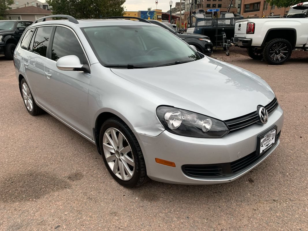 Used 2011 Volkswagen Jetta TDI FWD image 1