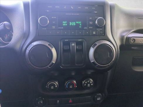 Used 2013 Jeep Wrangler Sport AWD/4WD image 12