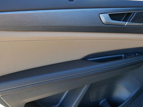 New 2026 Volkswagen Atlas Cross Sport SE image 6