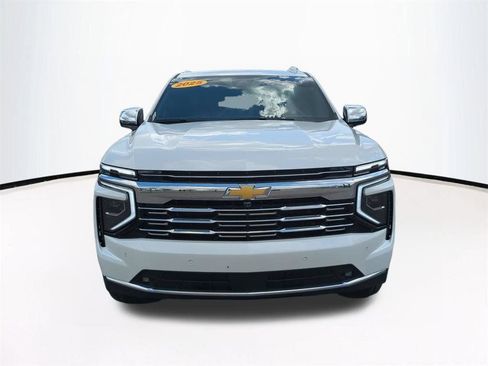 Used 2025 Chevrolet Tahoe Premier AWD/4WD image 3