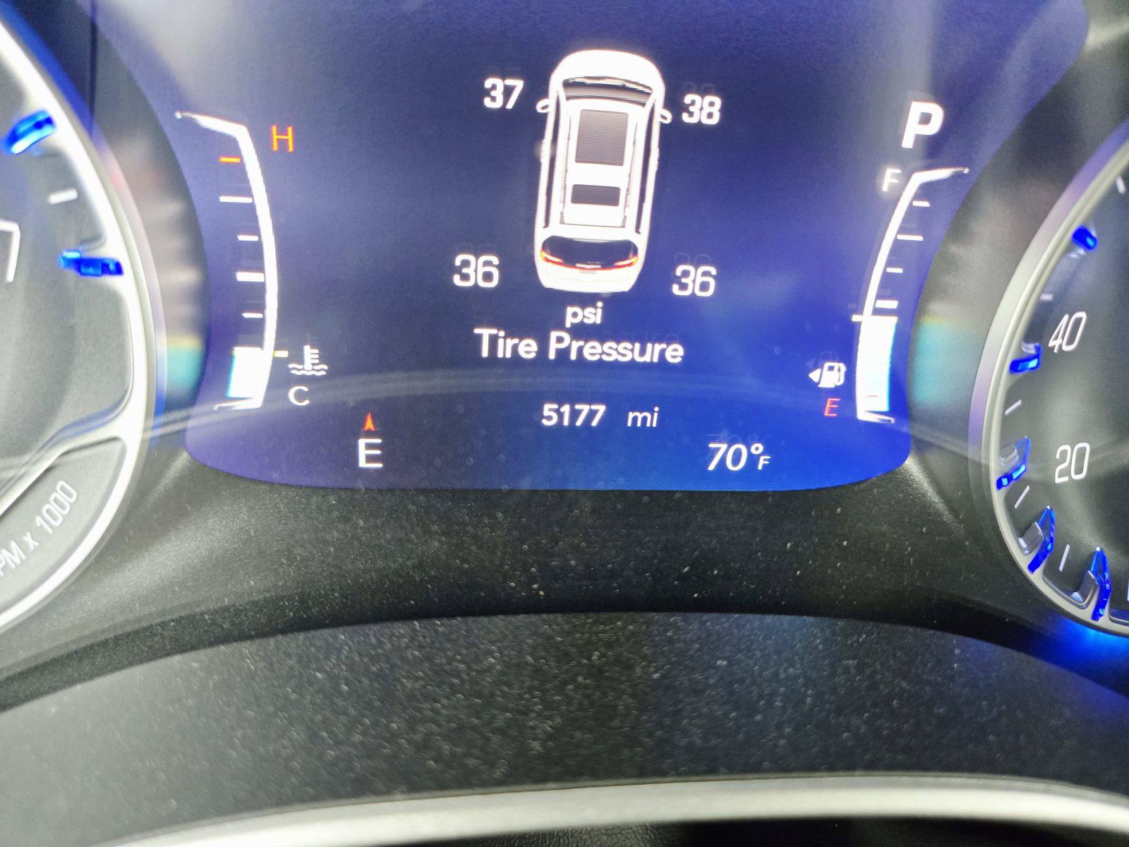 Used 2024 Chrysler Pacifica Touring-L FWD image 28