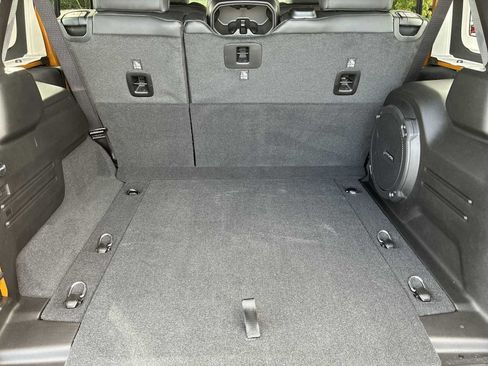 New 2026 Jeep Wrangler Unlimited Rubicon AWD/4WD image 21