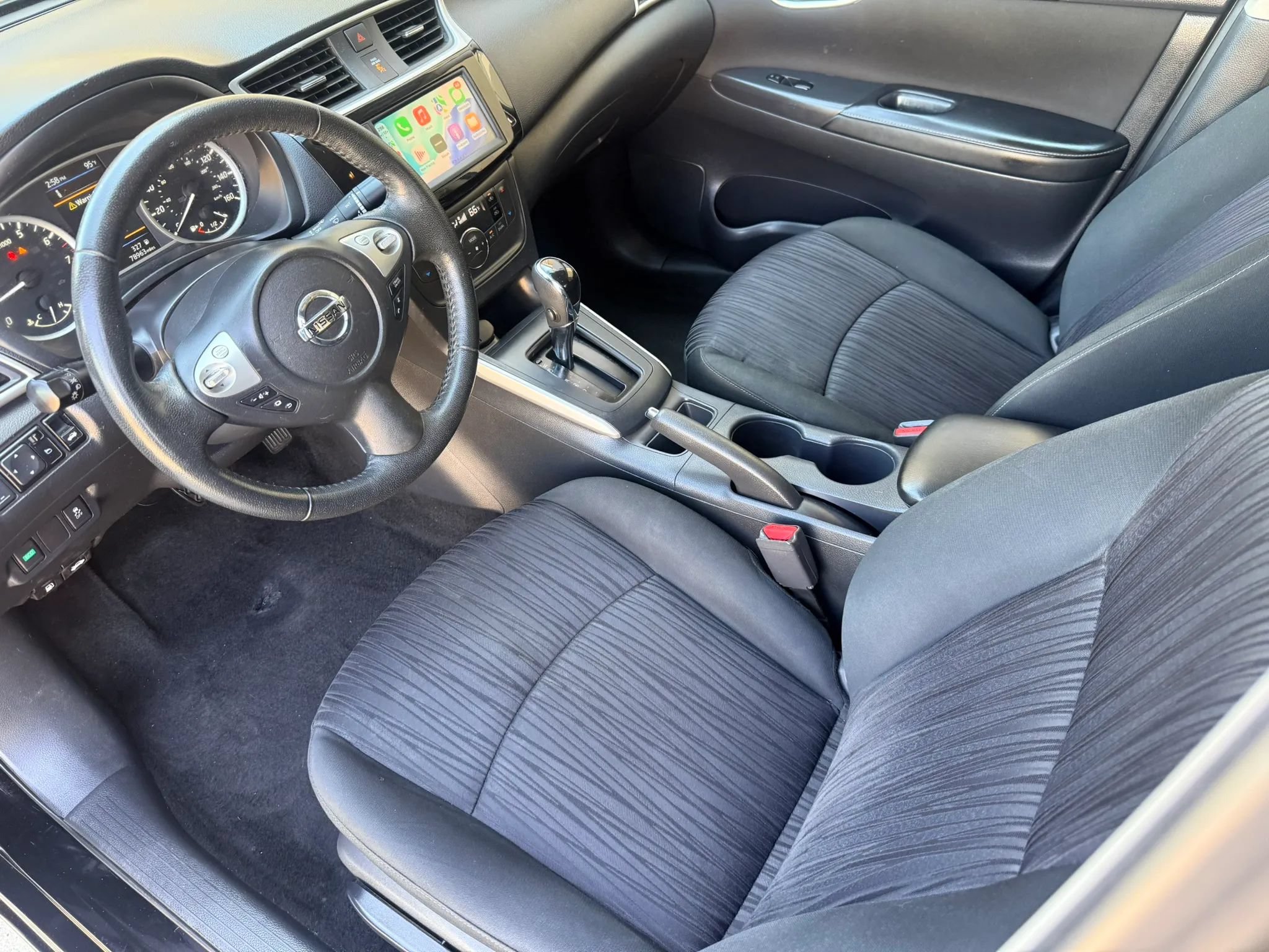 Used 2019 Nissan Sentra SV FWD image 2