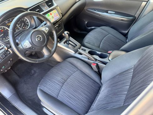 Used 2019 Nissan Sentra SV FWD image 2