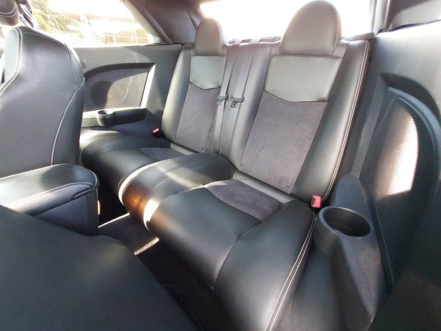Used 2012 Chrysler 200 S FWD image 9