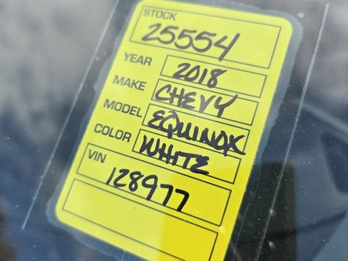 Used 2018 Chevrolet Equinox LT image 62