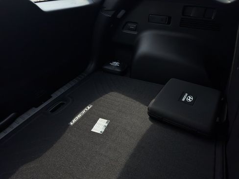New 2025 Hyundai Tucson Limited AWD/4WD image 20