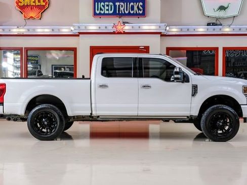 Used 2022 Ford F250 Platinum w/ FX4 Off-Road Package image 10