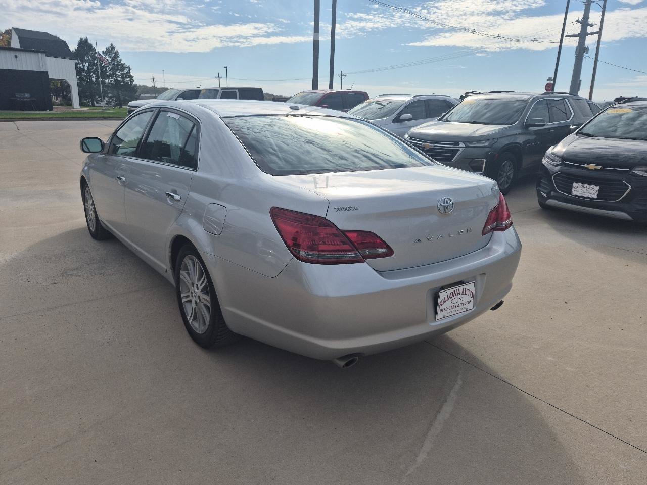 Used 2009 Toyota Avalon Limited FWD image 8