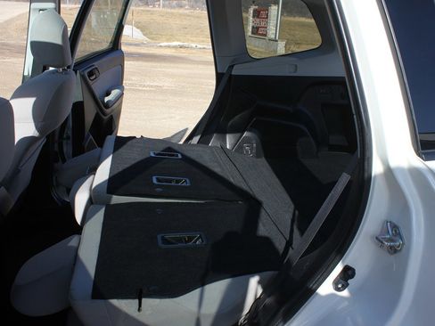 Used 2015 Subaru Forester 2.5i Premium w/ All-Weather Package image 42