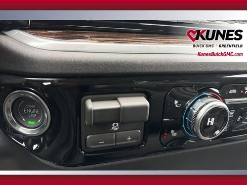 New 2026 GMC Sierra 1500 Elevation w/ Elevation Select Package AWD/4WD image 28
