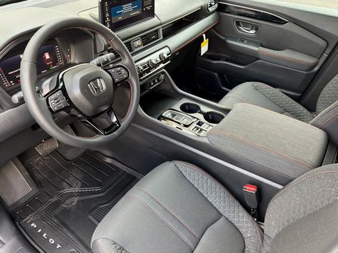 New 2026 Honda Pilot Sport image 13