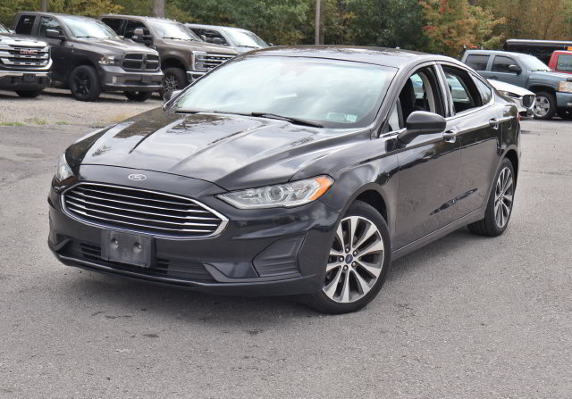 Used 2020 Ford Fusion SE AWD/4WD image 1