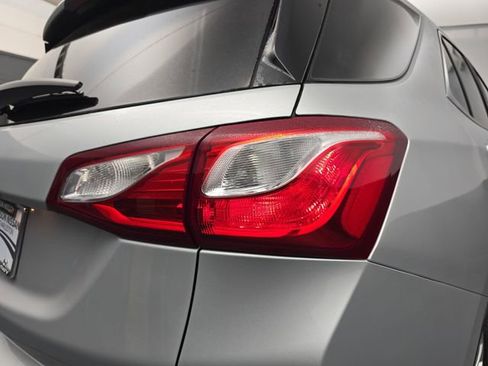 Used 2019 Chevrolet Equinox LT FWD image 19