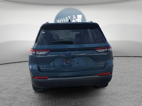 New 2026 Jeep Grand Cherokee Limited w/ Limited Altitude Package AWD/4WD image 5